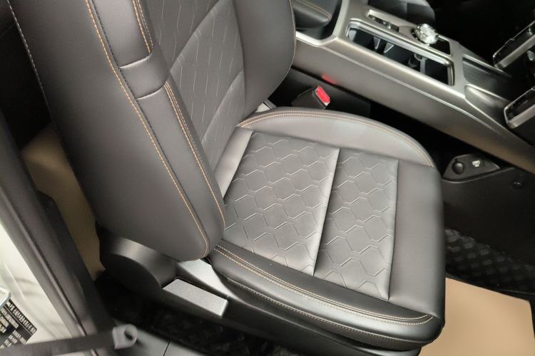 Used Haval DARGO 2021 1.5T DCT Two-Wheel Drive Labrador Edition Right Front Seat