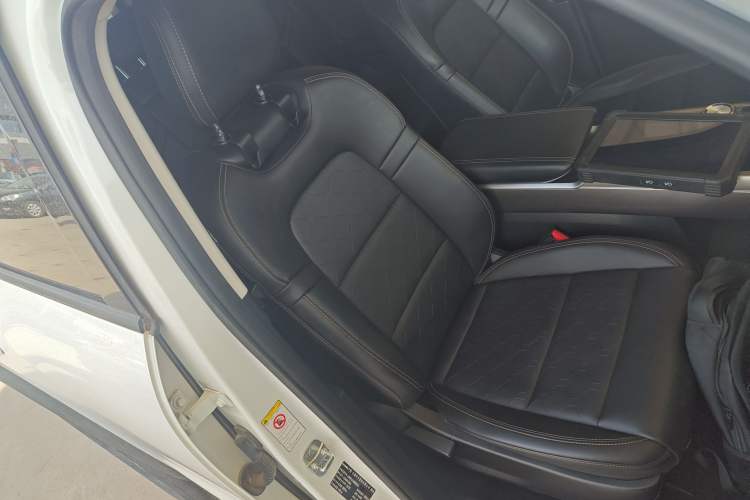 Used Haval DARGO 2021 1.5T DCT Two-Wheel Drive Labrador Edition Right Front Seat