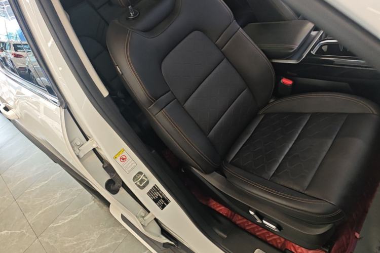 Used Haval DARGO 2021 1.5T DCT Two-Wheel Drive "Mǎquǎn" Edition Right Front Seat