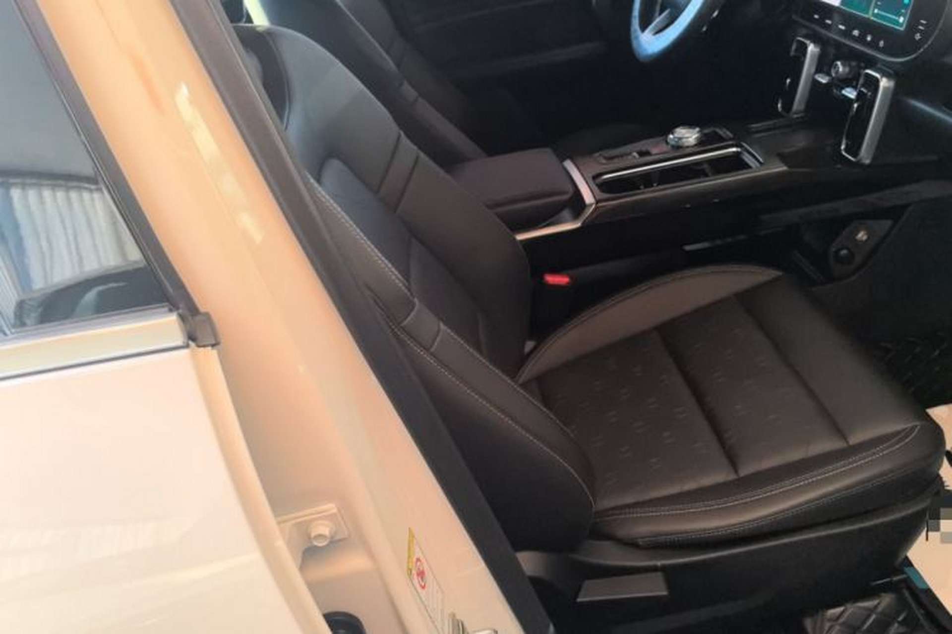 Used Haval DARGO 2021 2.0T DCT Two-Wheel Drive Chinese Mastiff Edition Right Front Seat