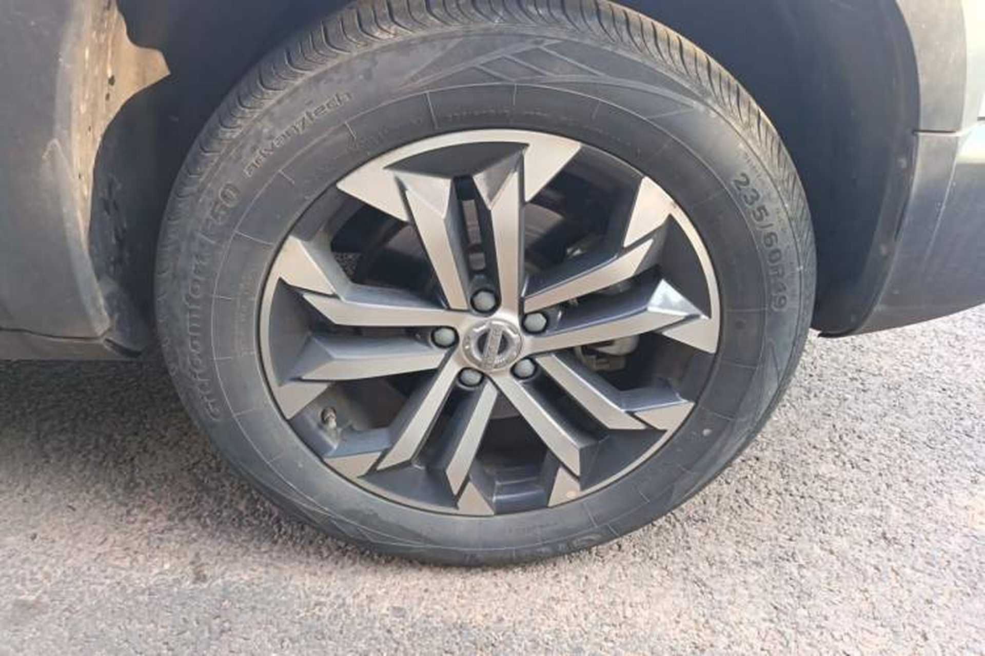 Used Haval DARGO 2021 1.5T DCT Two-Wheel Drive Border Collie Edition Right Front Wheel Hub