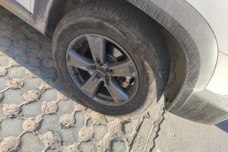 Used Haval DARGO 2021 1.5T DCT Two-Wheel Drive Husky Edition Right Front Wheel Hub
