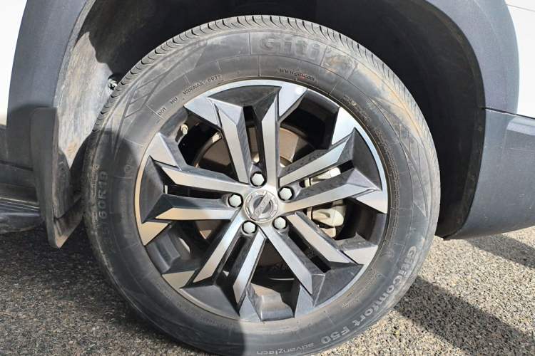 Used Haval DARGO 2021 1.5T DCT Two-Wheel Drive Border Collie Edition Right Front Wheel Hub