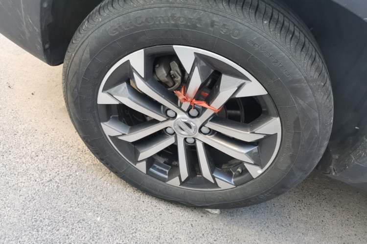 Used Haval DARGO 2021 1.5T DCT Two-Wheel Drive Border Collie Edition Right Front Wheel Hub