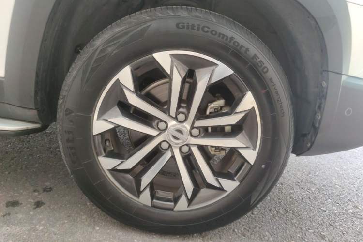 Used Haval DARGO 2021 1.5T DCT Two-Wheel Drive "Mǎquǎn" Edition Right Front Wheel Hub
