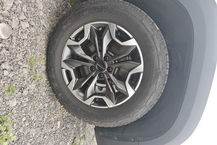 Used Haval DARGO 2021 2.0T DCT All-Wheel-Drive "Hao Tian Quan" Edition Right Front Wheel Hub