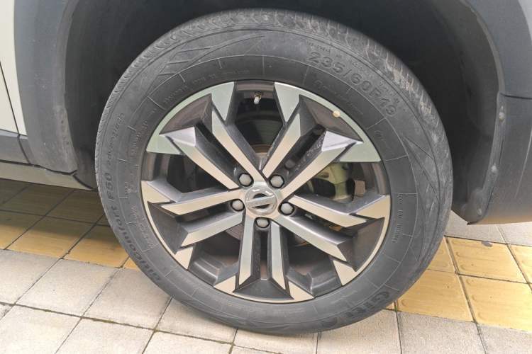 Used Haval DARGO 2021 1.5T DCT Two-Wheel Drive Border Collie Edition Right Front Wheel Hub