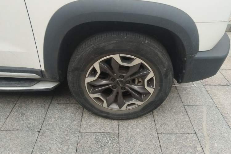Used Haval DARGO 2021 2.0T DCT 4x4 Chinese Rural Dog Edition Right Front Wheel Hub