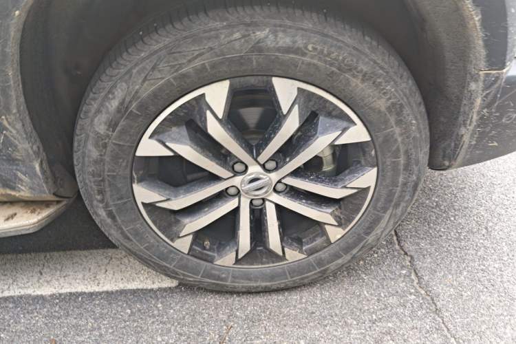 Used Haval DARGO 2021 1.5T DCT Two-Wheel Drive "Mǎquǎn" Edition Right Front Wheel Hub