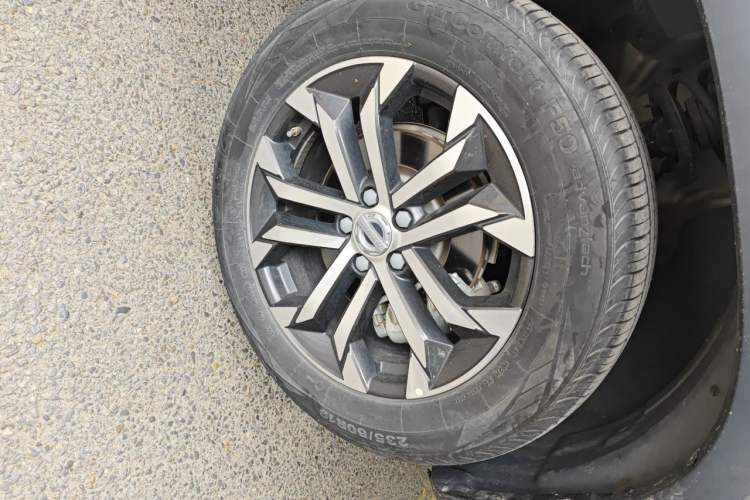Used Haval DARGO 2021 2.0T DCT Two-Wheel Drive Chinese Mastiff Edition Right Front Wheel Hub