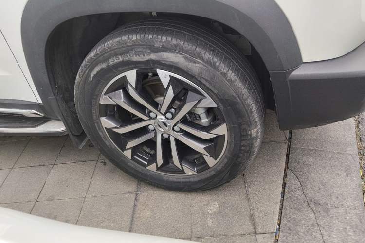 Used Haval DARGO 2021 2.0T DCT Two-Wheel Drive Chinese Mastiff Edition Right Front Wheel Hub