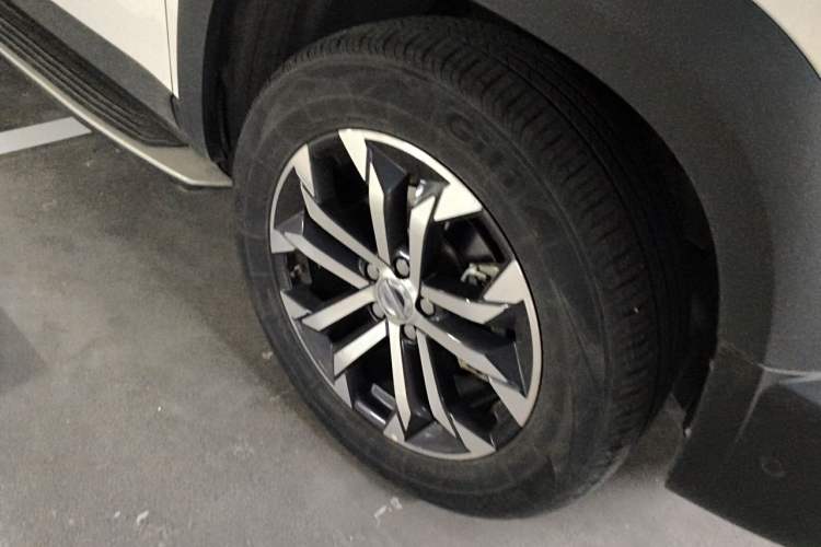 Used Haval DARGO 2021 1.5T DCT Two-Wheel Drive "Mǎquǎn" Edition Right Front Wheel Hub
