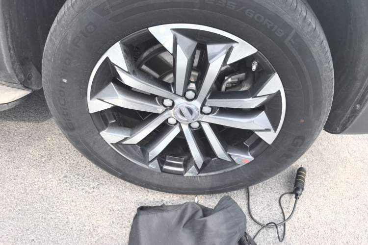 Used Haval DARGO 2021 1.5T DCT Two-Wheel Drive Border Collie Edition Right Front Wheel Hub