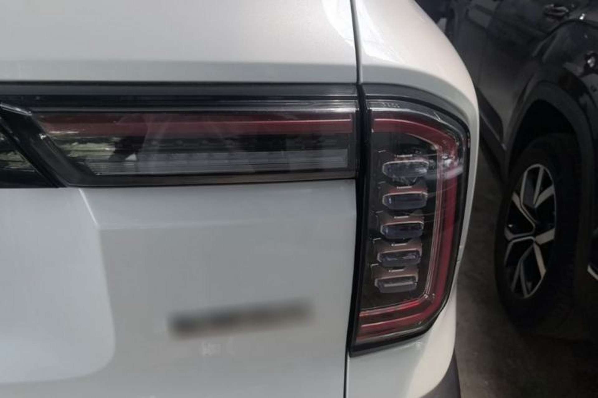 Used Haval DARGO 2021 1.5T DCT Two-Wheel Drive Labrador Edition Right Rear Taillight