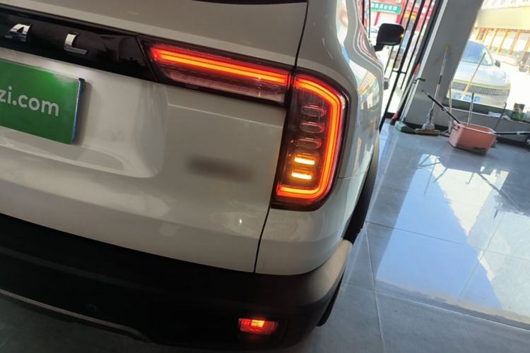 Used Haval DARGO 2021 1.5T DCT Two-Wheel Drive "Mǎquǎn" Edition Right Rear Taillight
