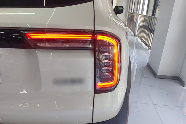 Used Haval DARGO 2021 1.5T DCT Two-Wheel Drive "Mǎquǎn" Edition Right Rear Taillight