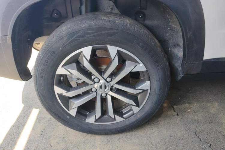 Used Haval DARGO 2021 1.5T DCT Two-Wheel Drive Border Collie Edition Right Rear Wheel Hub