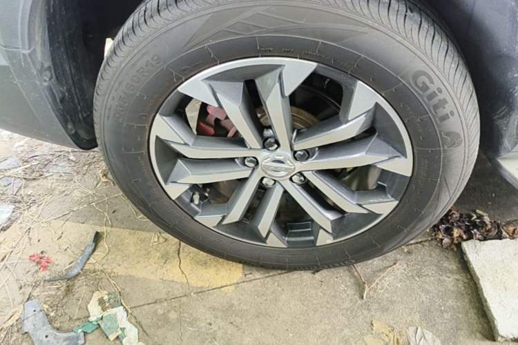 Used Haval DARGO 2021 1.5T DCT Two-Wheel Drive "Mǎquǎn" Edition Right Rear Wheel Hub