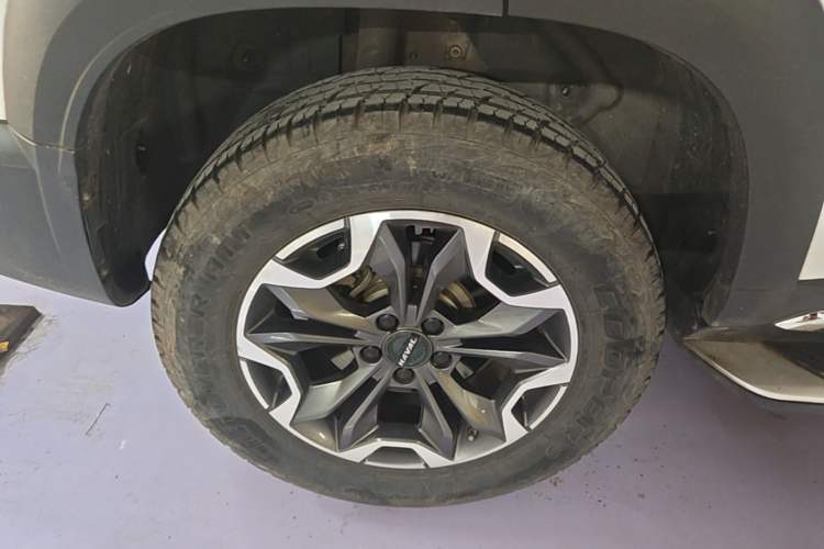 Used Haval DARGO 2021 Revised Version 2.0T DCT Four-Wheel Drive "Hao Tian Que" Edition Right Rear Wheel Hub