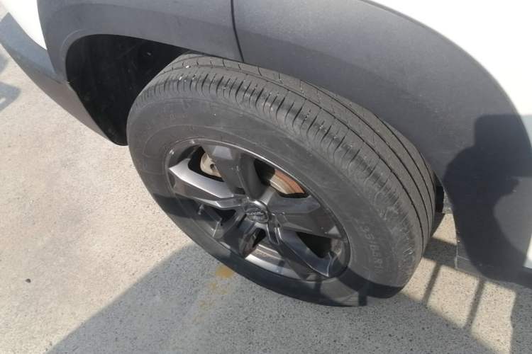 Used Haval DARGO 2021 1.5T DCT Two-Wheel Drive Husky Edition Right Rear Wheel Hub