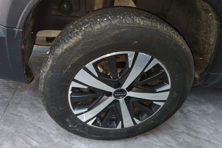 Used Haval DARGO 2021 1.5T DCT Two-Wheel Drive Labrador Edition Right Rear Wheel Hub