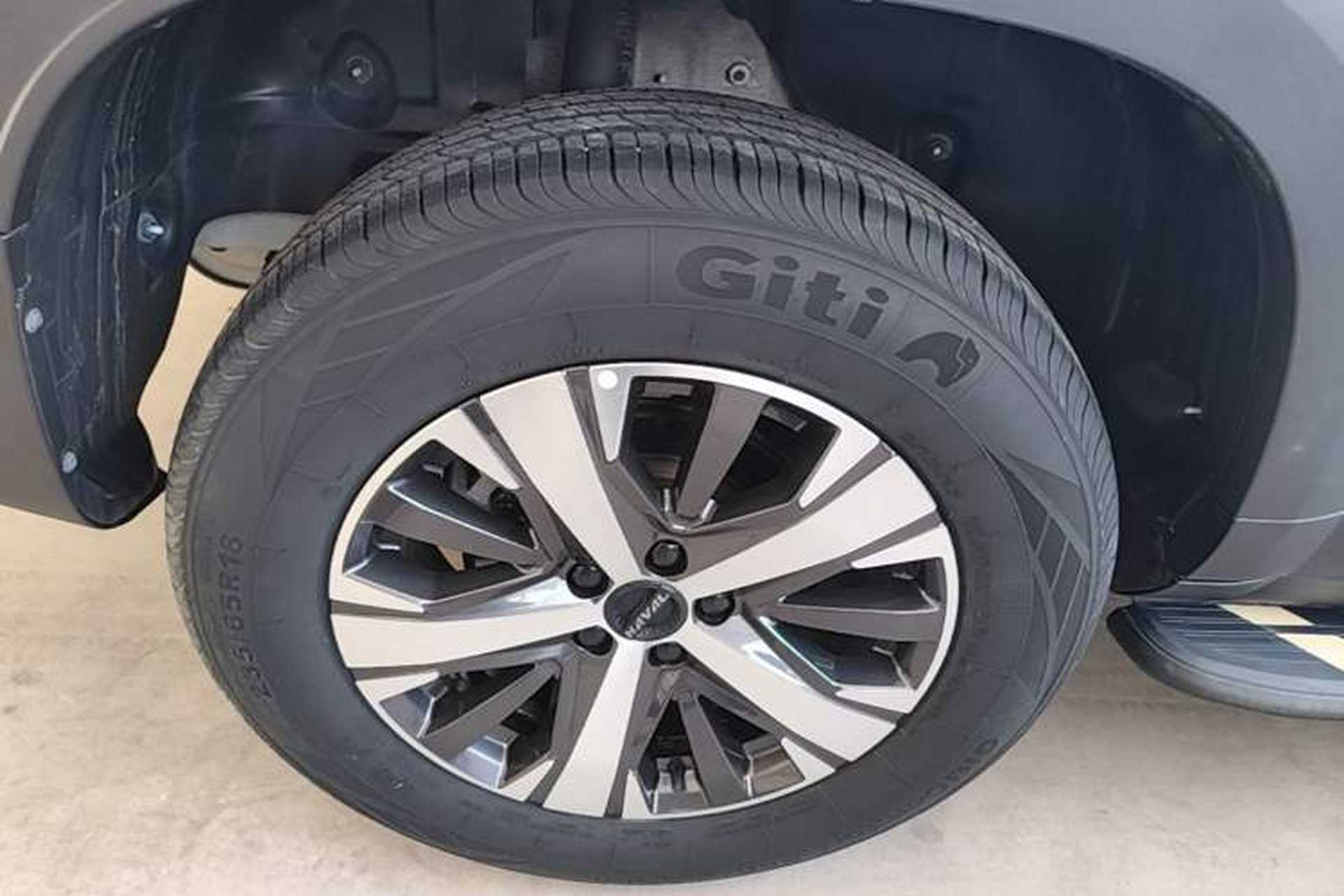 Used Haval DARGO 2021 1.5T DCT Two-Wheel Drive Labrador Edition Right Rear Wheel Hub