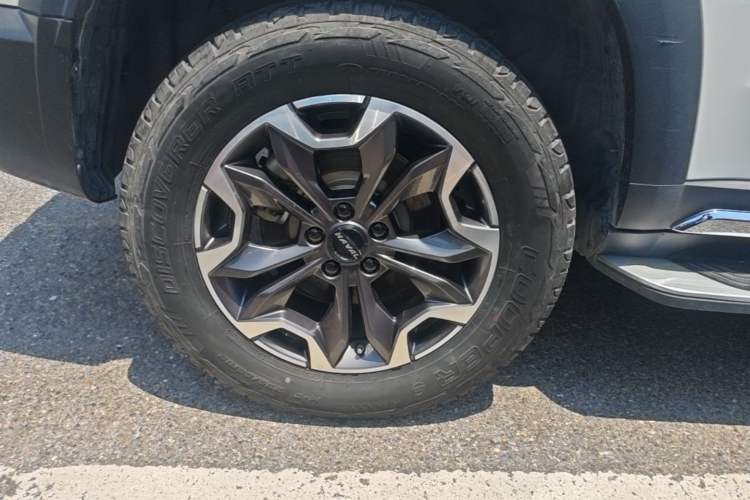 Used Haval DARGO 2021 2.0T DCT All-Wheel-Drive "Hao Tian Quan" Edition Right Rear Wheel Hub