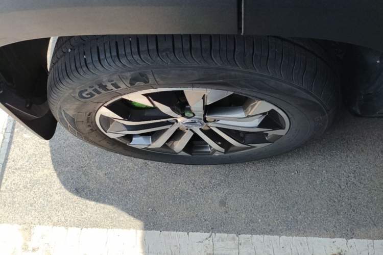 Used Haval DARGO 2021 1.5T DCT Two-Wheel Drive Border Collie Edition Right Rear Wheel Hub