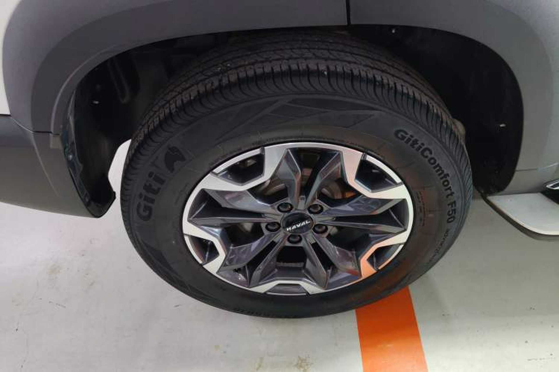 Used Haval DARGO 2021 2.0T DCT 4x4 Chinese Rural Dog Edition Right Rear Wheel Hub