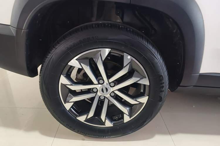 Used Haval DARGO 2021 1.5T DCT Two-Wheel Drive Border Collie Edition Right Rear Wheel Hub