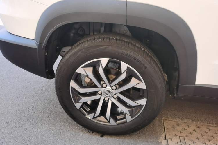 Used Haval DARGO 2021 1.5T DCT Two-Wheel Drive Border Collie Edition Right Rear Wheel Hub