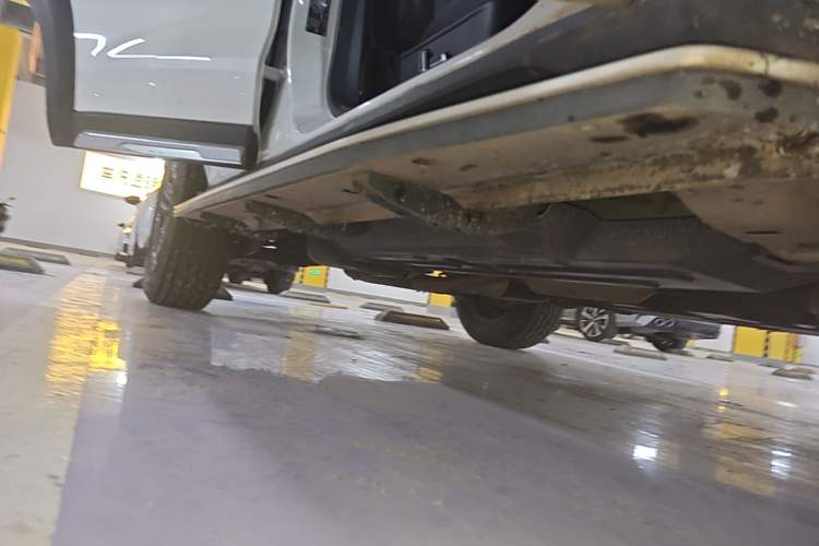 Used Haval DARGO 2021 Revised Version 2.0T DCT Four-Wheel Drive "Hao Tian Que" Edition Right Side Sill