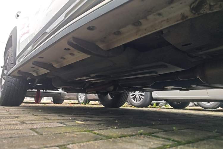 Used Haval DARGO 2021 2.0T DCT All-Wheel-Drive "Hao Tian Quan" Edition Right Side Sill