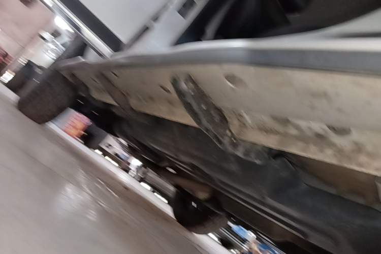 Used Haval DARGO 2021 2.0T DCT All-Wheel-Drive "Hao Tian Quan" Edition Right Side Sill