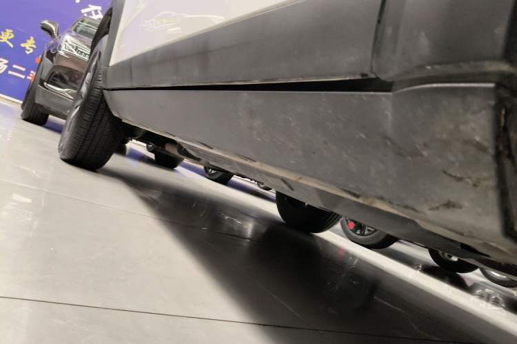 Used Haval DARGO 2021 1.5T DCT Two-Wheel Drive Labrador Edition Right Side Sill