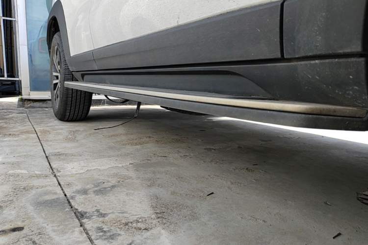 Used Haval DARGO 2021 Revised Version 1.5T DCT Two-Wheel Drive "Mǎquǎn" Edition Right Side Sill