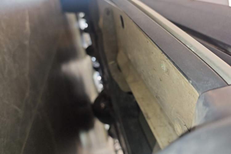 Used Haval DARGO 2021 1.5T DCT Two-Wheel Drive "Mǎquǎn" Edition Right Side Sill