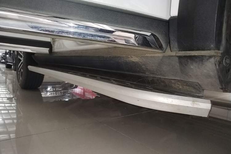 Used Haval DARGO 2021 2.0T DCT Two-Wheel Drive Chinese Mastiff Edition Right Side Sill