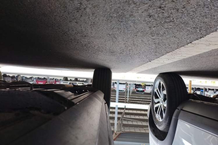 Used Haval DARGO 2021 1.5T DCT Two-Wheel Drive Border Collie Edition Right Side Sill