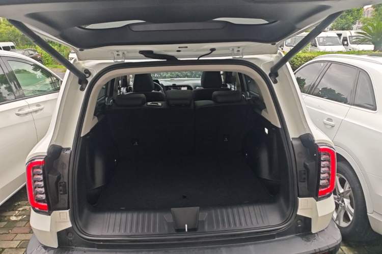 Used Haval DARGO 2021 2.0T DCT All-Wheel-Drive "Hao Tian Quan" Edition Trunk