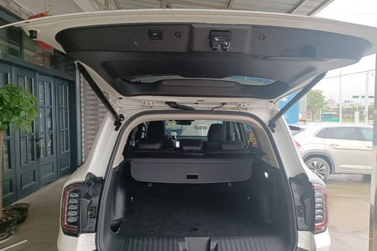 Used Haval DARGO 2021 1.5T DCT Two-Wheel Drive Border Collie Edition Trunk