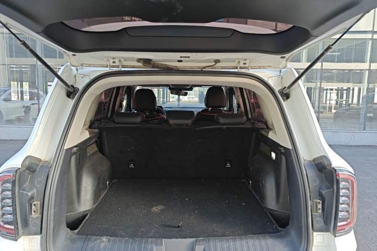 Used Haval DARGO 2021 1.5T DCT Two-Wheel Drive Labrador Edition Trunk