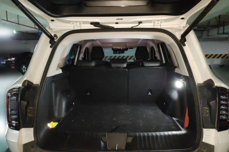 Used Haval DARGO 2021 Revised Version 1.5T DCT Two-Wheel Drive "Mǎquǎn" Edition Trunk