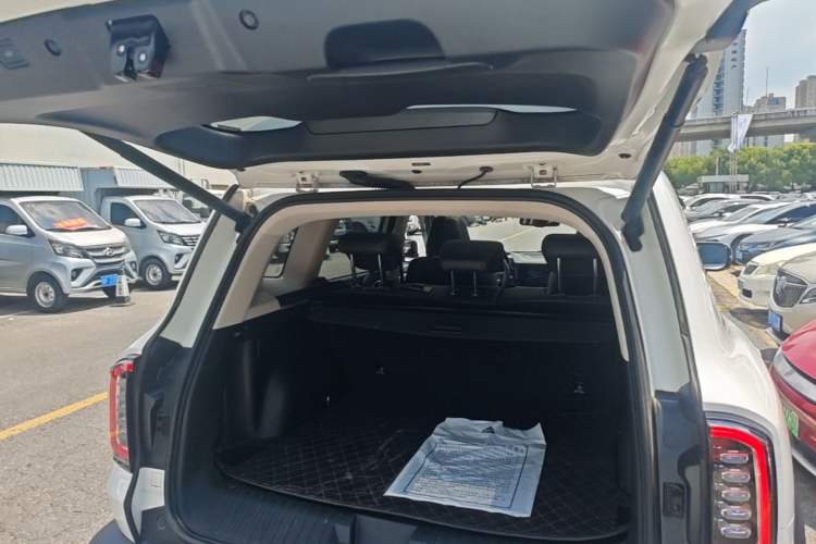Used Haval DARGO 2021 2.0T DCT All-Wheel-Drive "Hao Tian Quan" Edition Trunk