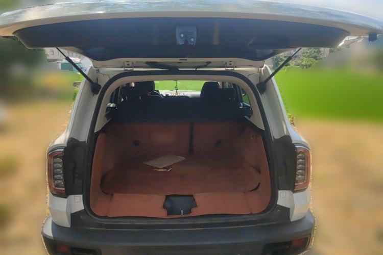 Used Haval DARGO 2021 1.5T DCT Two-Wheel Drive "Wangcai" Edition Trunk