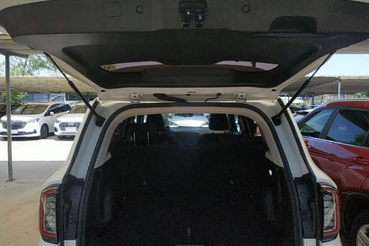 Used Haval DARGO 2021 1.5T DCT Two-Wheel Drive Husky Edition Trunk