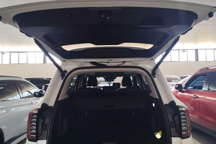 Used Haval DARGO 2021 1.5T DCT Two-Wheel Drive Border Collie Edition Trunk