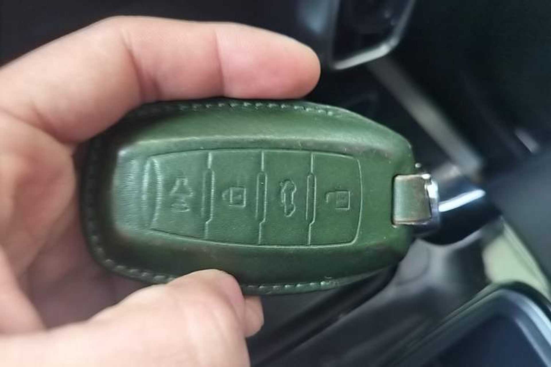 Used Haval DARGO 2021 2.0T DCT 4x4 Chinese Rural Dog Edition Vehicle Key