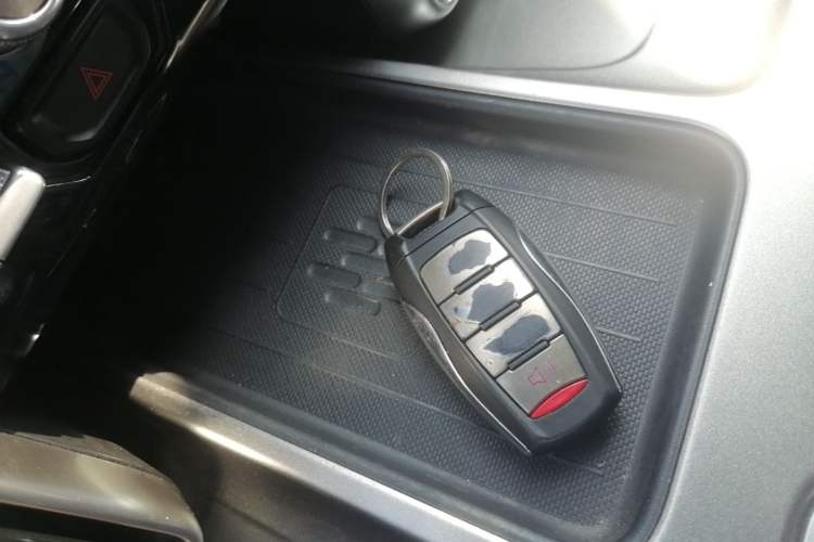 Used Haval DARGO 2021 1.5T DCT Two-Wheel Drive Husky Edition Vehicle Key