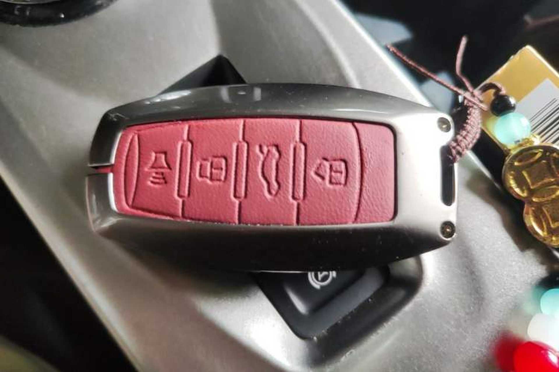 Used Haval DARGO 2021 1.5T DCT Two-Wheel Drive Labrador Edition Vehicle Key